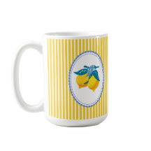 Gelbe Amalfi-Zitronen im mediterranen Stil