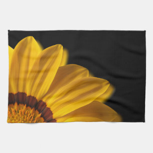 Gelbe Blume auf schwarzem Hintergrund Geschirrtuch