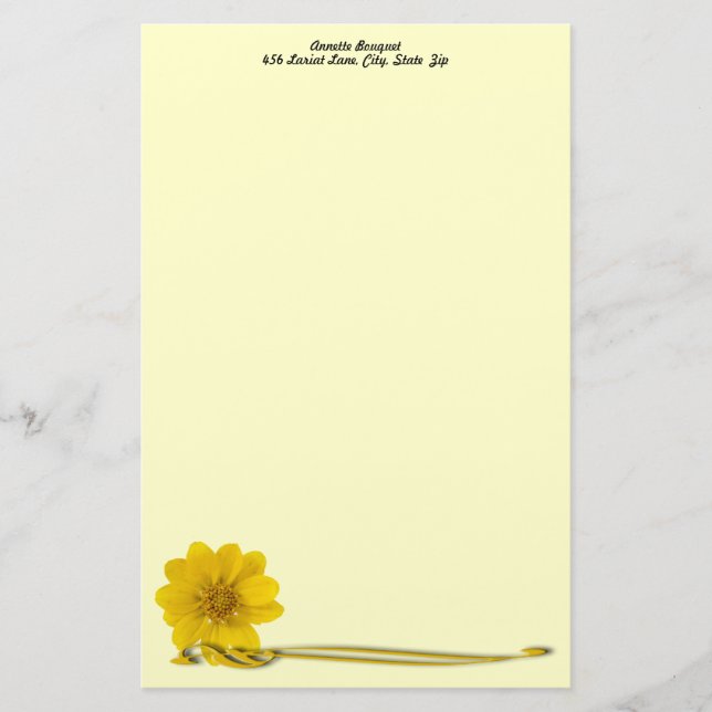 Gelbe Blume Foto und Filigree Personalisiert Briefpapier (Vorderseite)