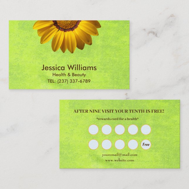 Gelbe Blumen auf Abstrakt-grüner Monogram Treuekarte (Vorne/Hinten)