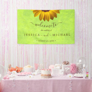 Gelbe Blumen auf Abstrakter Grüner Hochzeit Banner