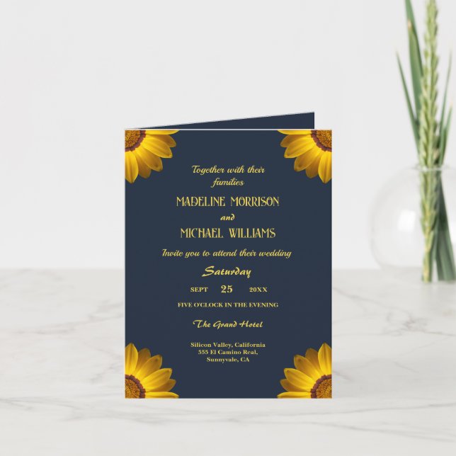 Gelbe Blumen auf Navy Blue-Hintergrund Monogram in Einladung (Vorderseite)