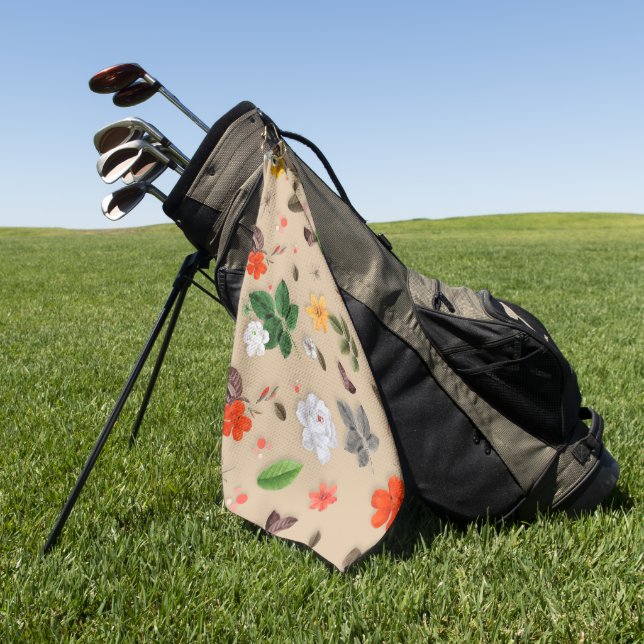 Gelbe Blumen und weiße Rosen 17 Golfhandtuch (Gras)