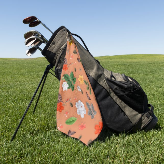 Gelbe Blumen und weiße Rosen 25 Golfhandtuch (Gras)