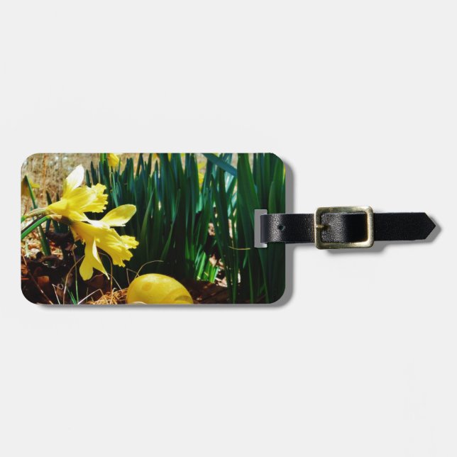 Gelbe Daffodien und ein Gelbes Osterei Gepäckanhänger (Vorderseite horizontal)