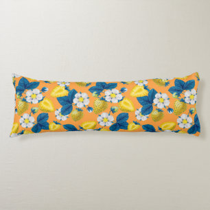 Gelbe Erdbeeren auf Orange Seitenschläferkissen