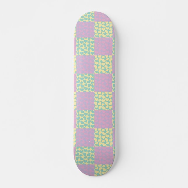 Gelbe, Lila und grüne Liebe pastellfarben Skateboard (Vorne)