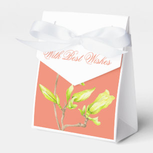 Gelbe Magnolien auf einer Gefälligkeitsbox Geschenkschachtel