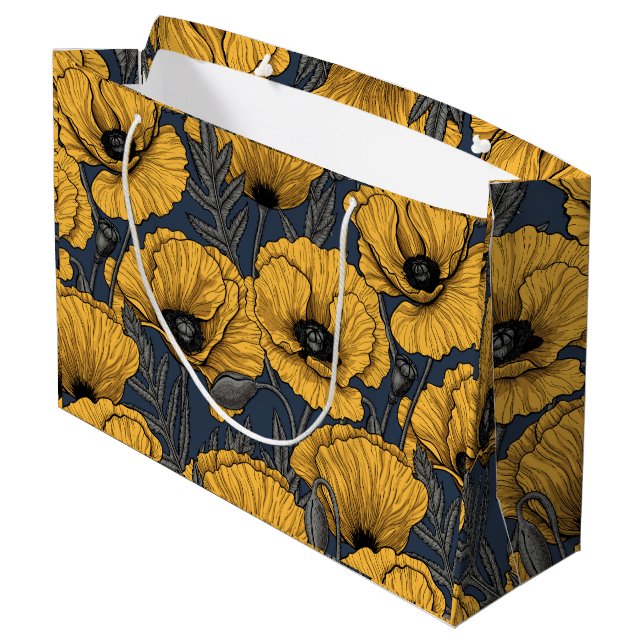 Gelbe Mohn auf der Marine Große Geschenktüte (Rückseite Schrägansicht)