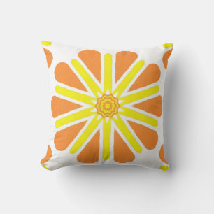 Gelbe Orangenenergie Sonnenbrand Burst Kaleidoskop Kissen