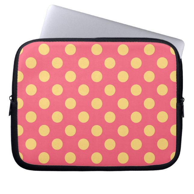 Gelbe Polka Punkte auf Korallen Laptopschutzhülle (Vorderseite)