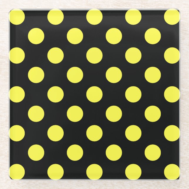 Gelbe Polka-Punkte auf schwarzem Hintergrund Glasuntersetzer (Vorderseite)