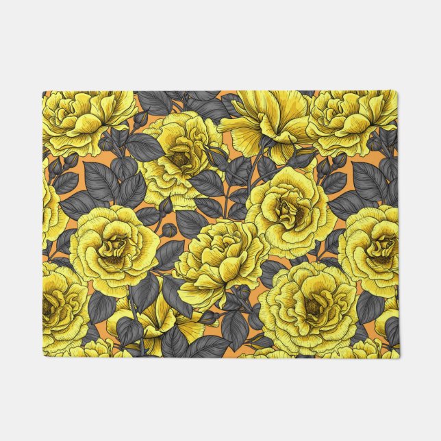 Gelbe Rosen mit grauen Blätter auf Orange Fußmatte (Vorderseite)