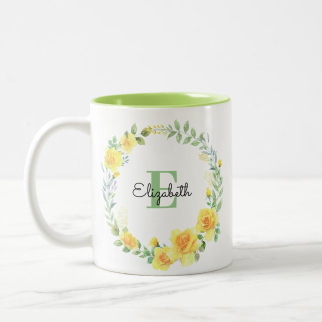 Gelbe Sommermonate Blume Wreath Monogramm Zweifarbige Tasse (Links)