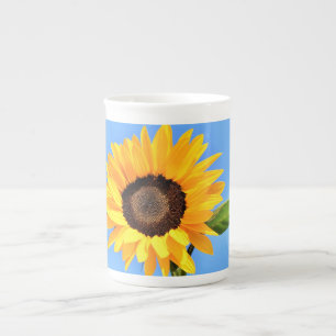Gelbe Sonnenblume auf blauem Himmel - Sommer Prozellantasse