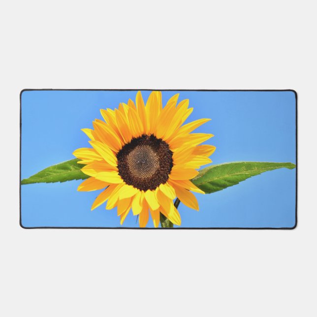 Gelbe Sonnenblume auf Blue Sky Schreibtischunterlage (Vorderseite)