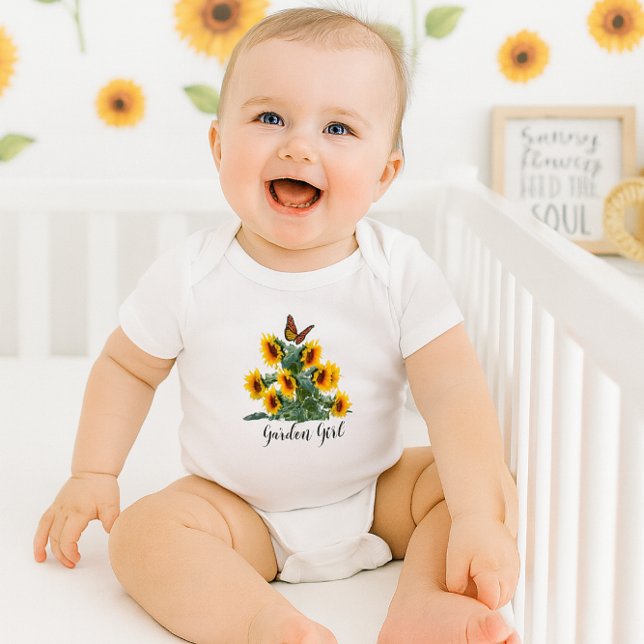 Gelbe Sonnenblume "Garden Girl" Baby Strampler (Sunshine and giggles! This happy little Garden Girl blooms bright in her sunflower-themed crib. 🌻)
