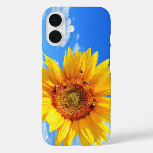 Gelbe Sonnenblumen und Bienen auf blauem Himmel iPhone 16 Hülle