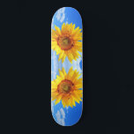 Gelbe Sonnenblumen und Bienen auf blauem Himmel -  Skateboard<br><div class="desc">Gelbe Sonnenblumen und Bienen auf blauem Himmel - Sommertag - Foto Blume Natur - Sie können auch personalisieren - Wählen / Fügen Sie Ihr einzigartiges Foto - Bild / Text - Name / Farbe / Schriftart / Größe / mehr - Make Your Special Gift - Umgrösse und verschieben oder entfernen...</div>