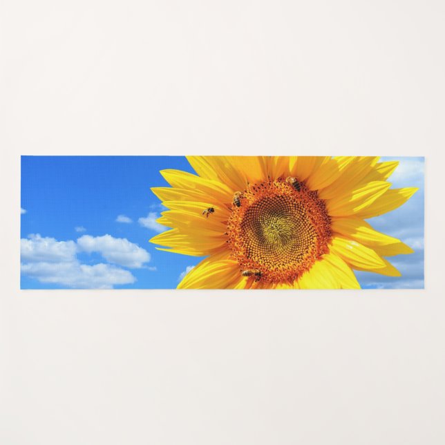 Gelbe Sonnenblumen und Bienen auf blauem Himmel -  Yogamatte (Vorderseite (Horizontal))
