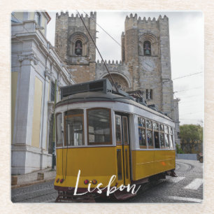 Gelbe Straßenbahn auf der Kathedrale von Lissabon  Glasuntersetzer