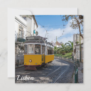 Gelbe Straßenbahn in Lissabon, Portugal