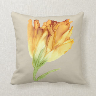 Gelbe Tulpenhandbemalung - natürlich Kissen