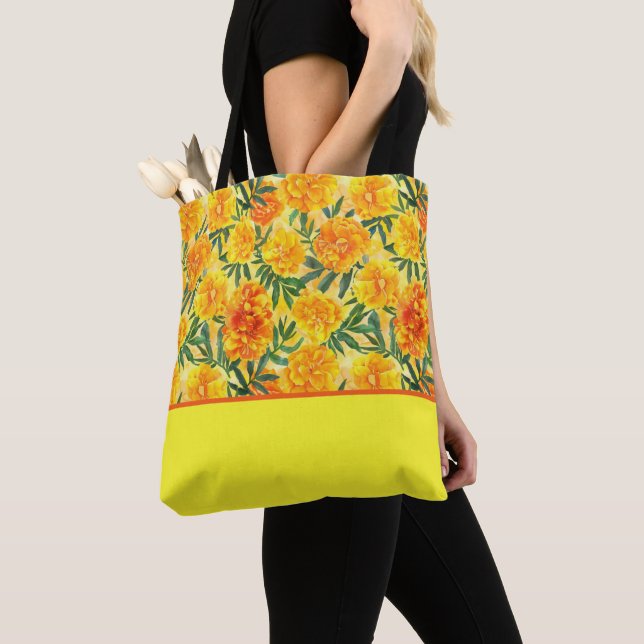 Gelbe und orangefarbene Marigolds, Farbblock Tasche (Von Nahem)