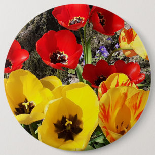 Gelbe und rote Tulissen Button