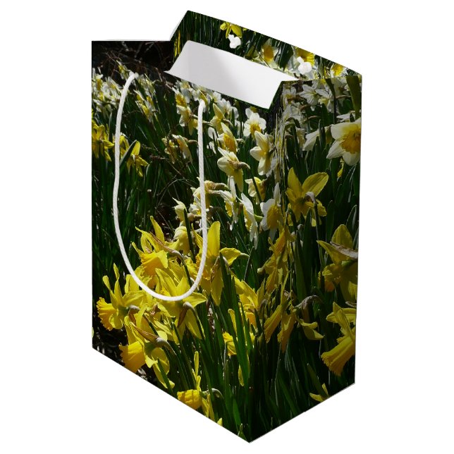 Gelbe und weiße Kleidung Frühlingsblumen Mittlere Geschenktüte (Rückseite Schrägansicht)