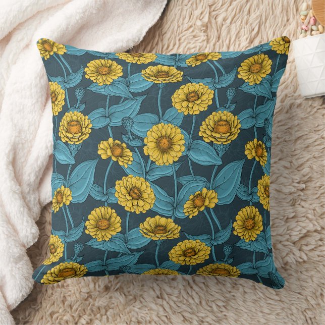 Gelbe Zinnien in dunkelblau Kissen (Decke)