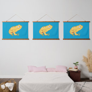 Gelber Frosch Wandteppich Mit Holzrahmen