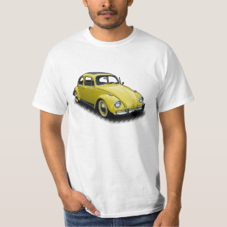 Gelber Klassischer Käfer auf weißem T-Shirt
