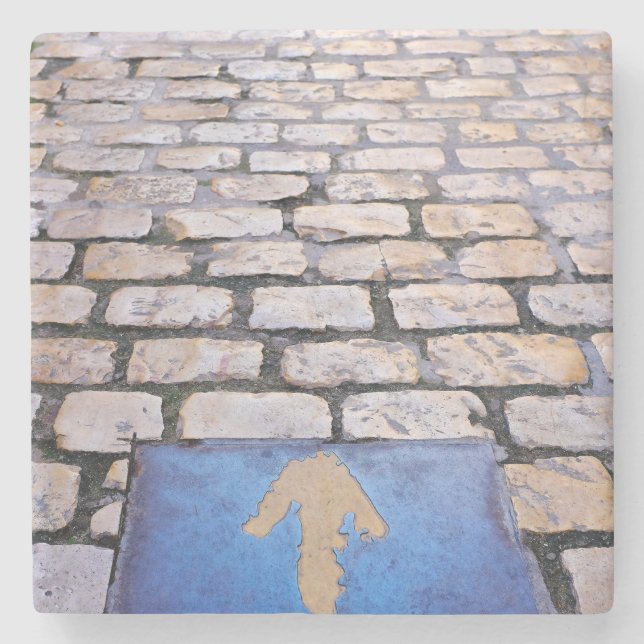 Gelber Pfeil Steinuntersetzer (Vorderseite)