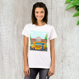 Gelber Schulbus mit Fahrer und Schulgebäude T-Shirt