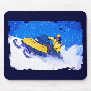 Gelber Snowmobile im Blizzard Mousepad