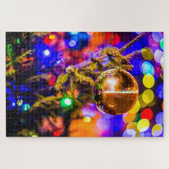 Gelber Zierball, leuchtende Lichter (Horizontal)
