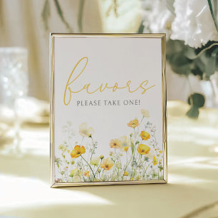 Gelbes Baby in Blütendusche Wildblume Gefallen Unt Poster