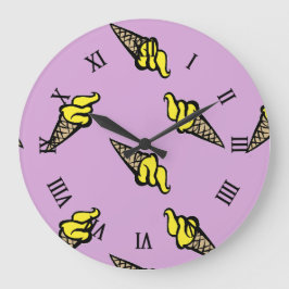 Gelbes Eis auf lila Große Wanduhr