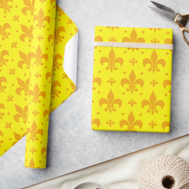Gelbes Fleur-de-lis-Muster Geschenkpapier (Von Creator hochgeladen)