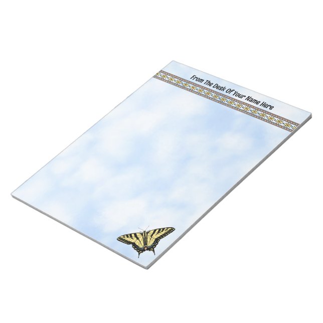 Gelbes Frack Butterfly Blue Sky Personalisiert Notizblock (angewinkelt)