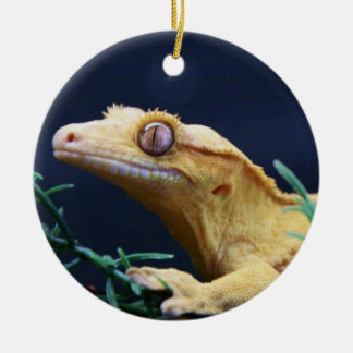 Gelbes Gecko-Stillstehen mit Haube Keramikornament