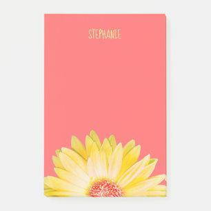 Gelbes Gerbera-Gänseblümchen auf Koralle Post-it Klebezettel