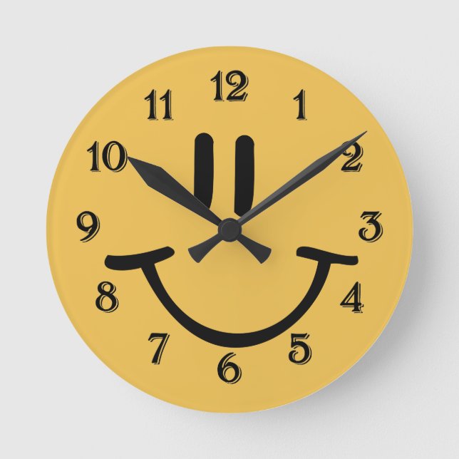 Gelbes glückliches Gesicht Runde Wanduhr (Vorderseite)
