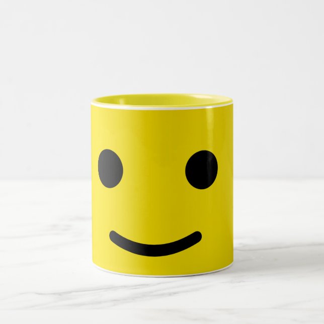 Gelbes glückliches Gesicht Zweifarbige Tasse (Mittel)