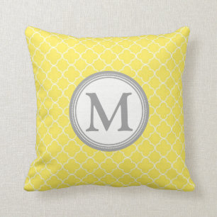Gelbes graues Quatrefoil Monogramm-dekoratives Kissen