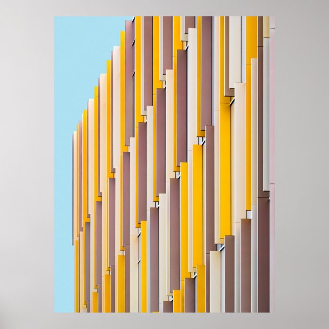 GELBES KONKRETES GEBÄUDE AM TAG POSTER (Vorne)