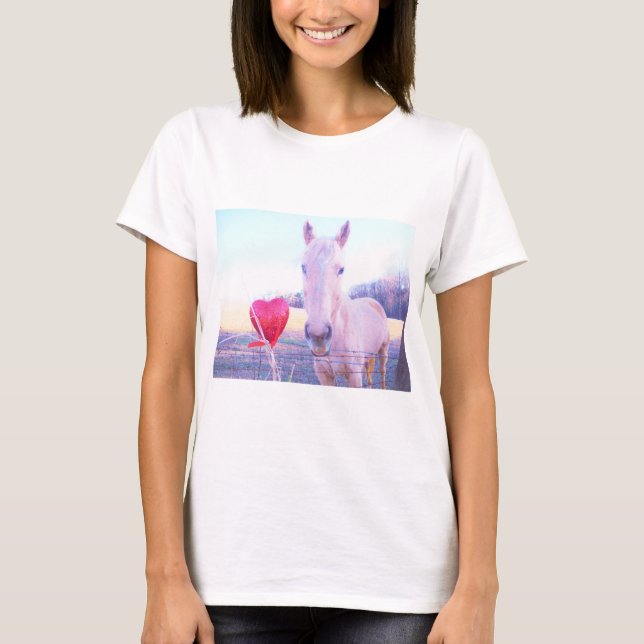 Gelbes Pferd und Rotes Herz T-Shirt (Vorderseite)