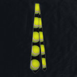 Gelbes schwarzes Tennisball-Muster, Krawatte<br><div class="desc">In diesem farbenfrohen Muster sind gelbe Tennisbälle auf schwarzem Hintergrund zu sehen.</div>
