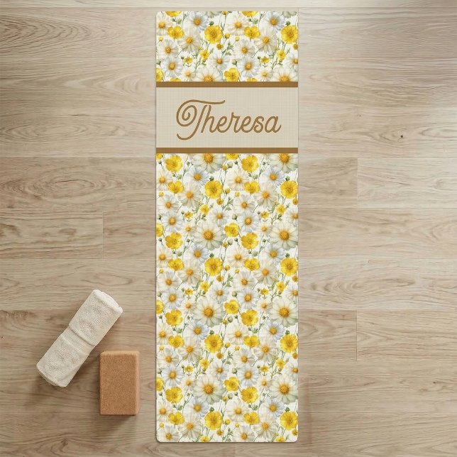 Gelbes Wildblumen-Muster Monogramm Name Yogamatte (Von Creator hochgeladen)